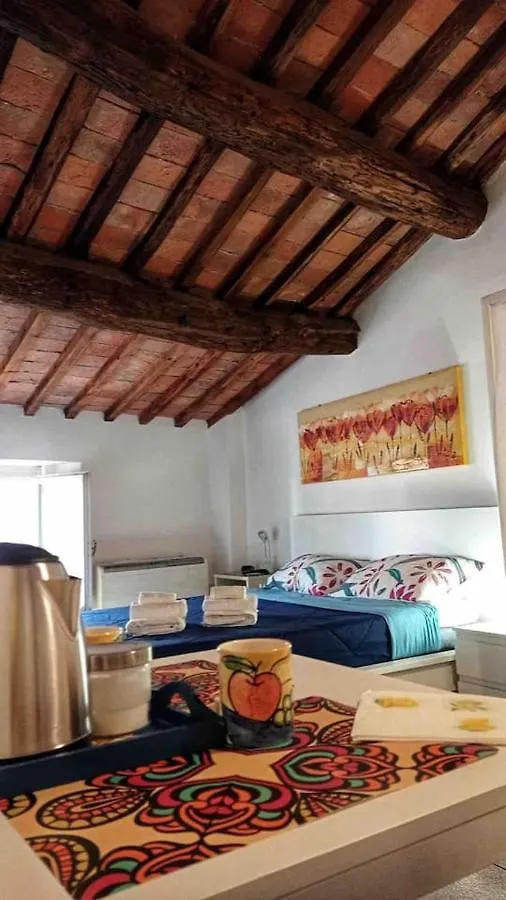 Apartament Grazioso Monolocale Lukka Włochy